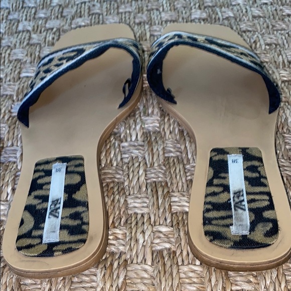 Zara Leopard Print Women's Sandals - Picture 6 of 6